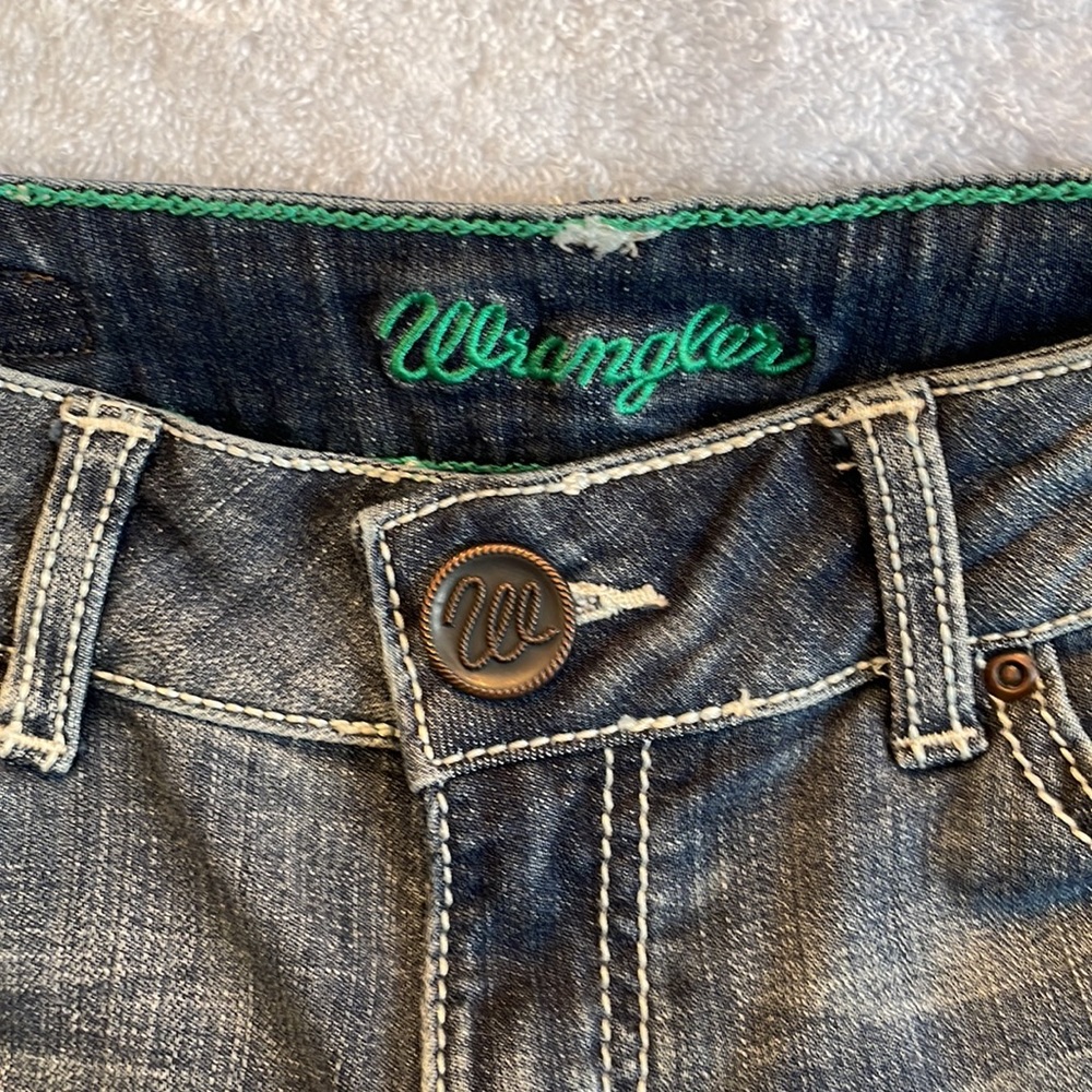 Womens Wrangler Jeans - Picture 4 of 8